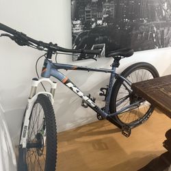 2021 KHS PRO Mountain Bike 