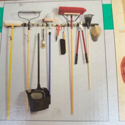 Yard Tool Holder Hanger New In Box