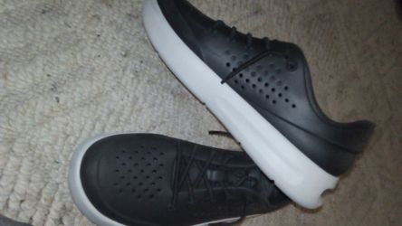 Mens Crock Shoes
