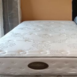 Full Size Mattress (Colchon Full Size)