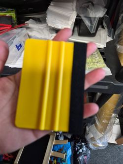 Squeegee vinyl wrap tool