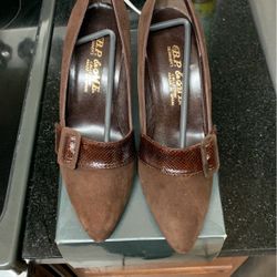 Ladies Sz 7 High Heels 