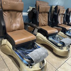 Pedi/Mani Stations Great Condition