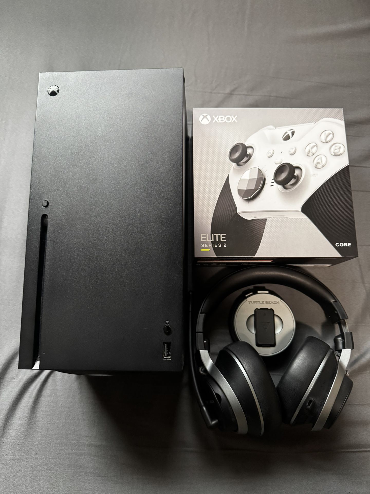 Xbox Series X 1TB comes with Headset And Brands New Controller