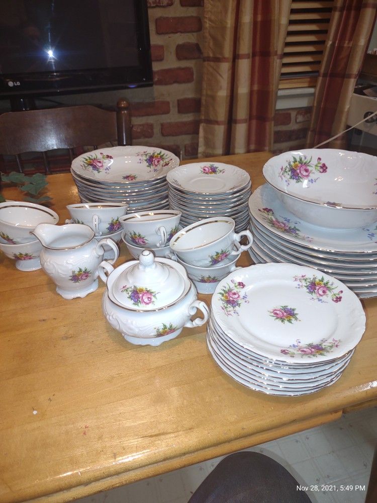 Royal Kent "Bavarian Rose" Polish China