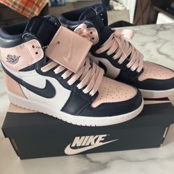 Jordan 1’s 6.5Y/ Women’s 8