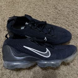 Women’s Nike Vapormax 