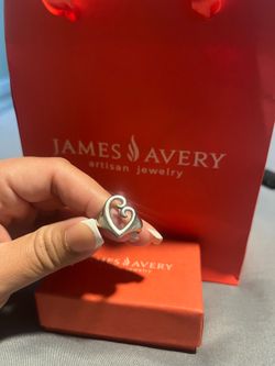James Avery Ring with bag and box size 7