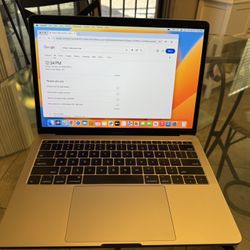 13” Apple MacBook Pro