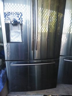 Samsung Refrigerator's