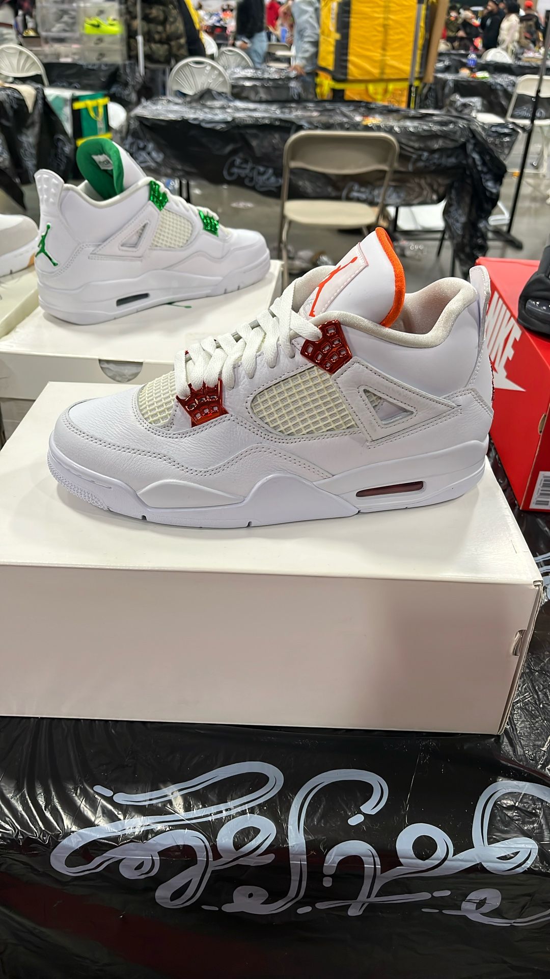Jordan 4 Retro Orange Metallic Size 8.5 M