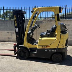 HYSTER FORKLIFT 