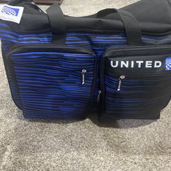United airlines Official Merchandise Duffel Bag, 3-In-1 Travel Bag, Travel Luggage Beverage Caddy