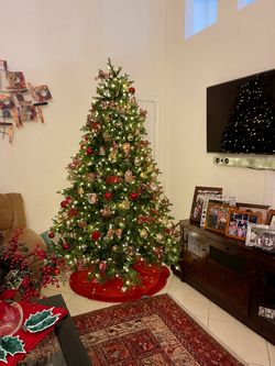 Large Artificial Christmas Tree with everything 🌲
