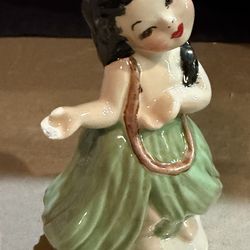 Collectible vintage Hawaiian hula girl