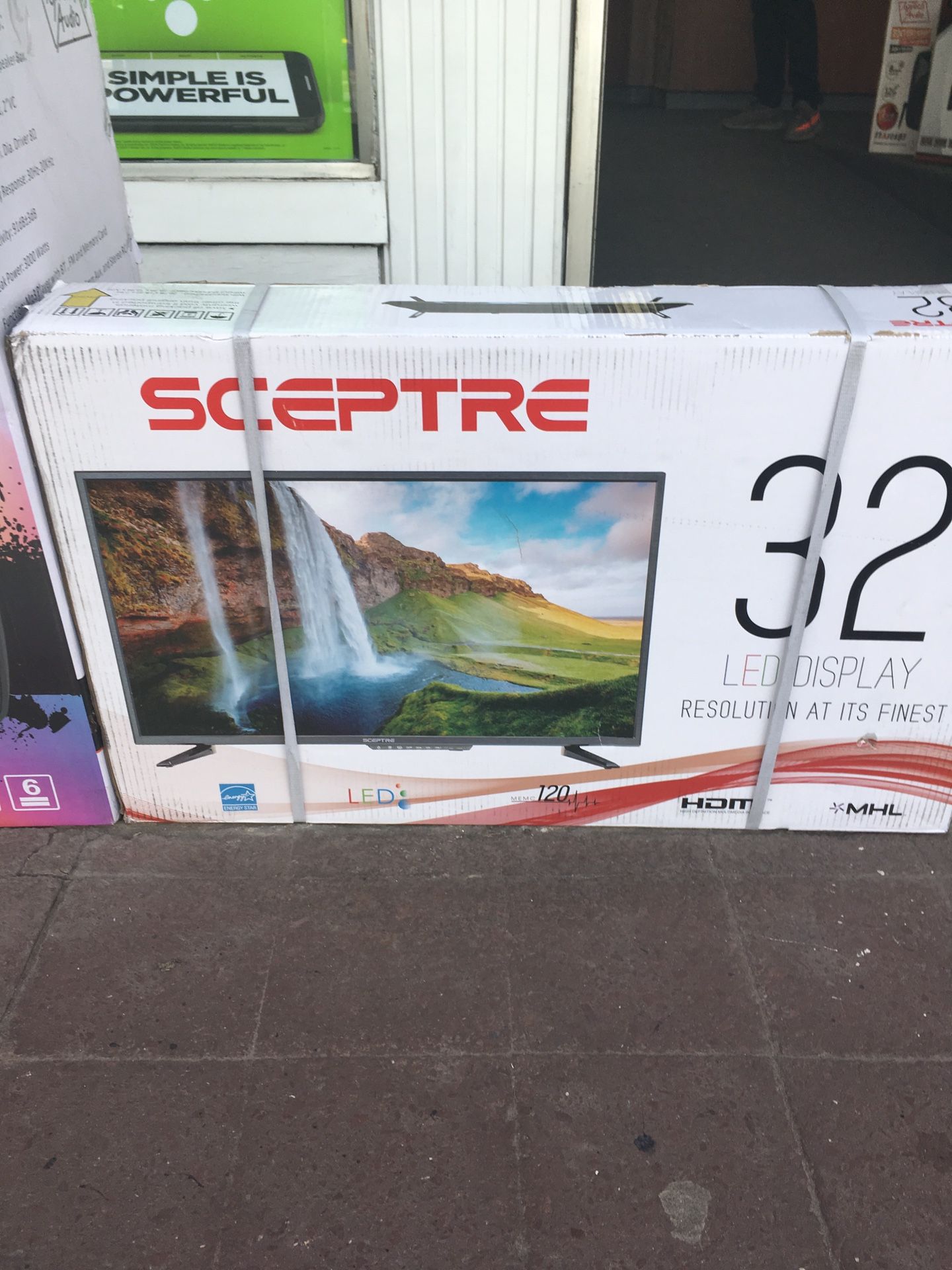 Scepter 32" flat tv