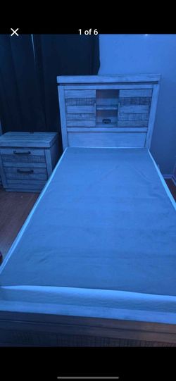 Rustic Gray Twin Bedroom Set – Bed Frame + Nightstand – Rooms To Go