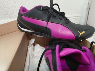 PUMA Like New Blk/Purple