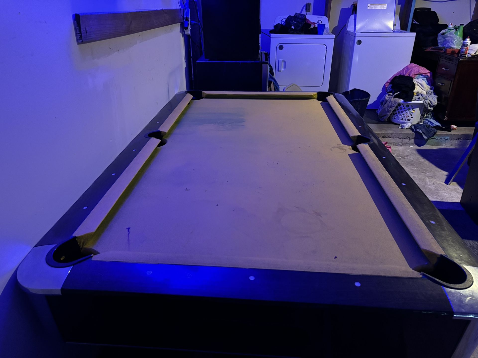 Pool Table 7 Ft Long 