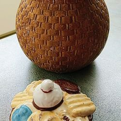 Ceramic Cookie Jar 