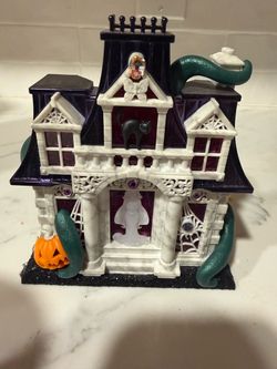 Bath & Body Works CHATEAU TRI PROJECTOR Wallflowers Plug In Haunted House