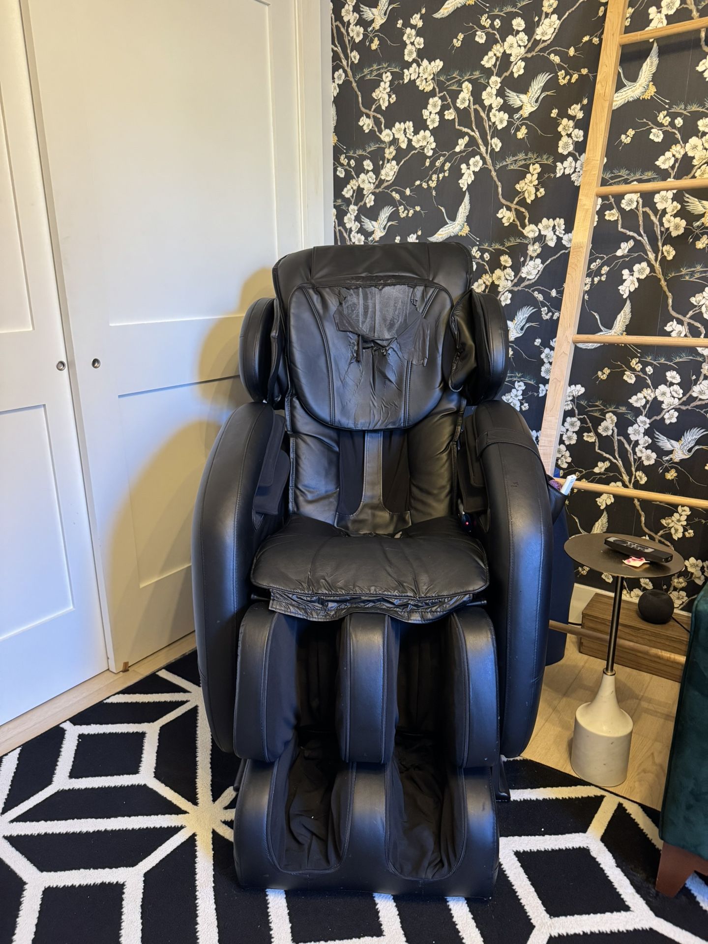 Kahuna Massage Chair