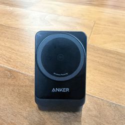 Anker MagGo 3 in 1 Foldable Charging Station