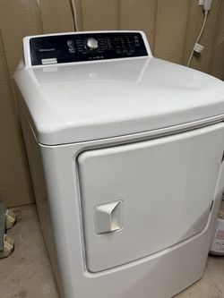 Frigidaire White gas Dryer