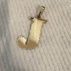 J LETTER SYMBOL CHARM 14KT GOLD 