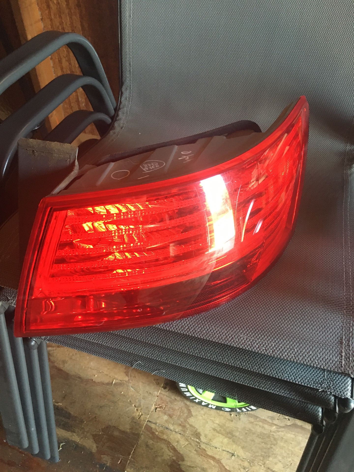 Tail light