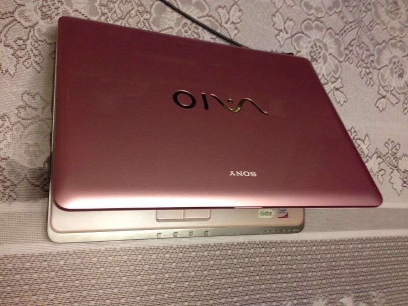 Sony vaio 15" laptop pink