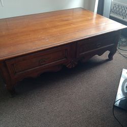 Nice Wooden Coffee Table (Rochester Ny)