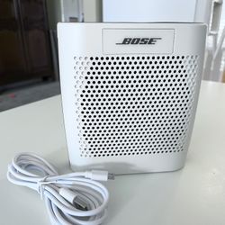 Bose SoundLink l Color Bluetooth Speaker (White) With USB Cable 