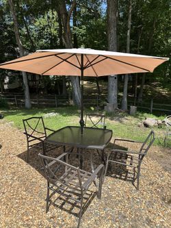 Patio Set/ Umbrella Not Included 