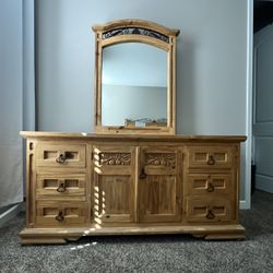 3 piece wood Bedroom Set (  bed frame, mirror & dresser)