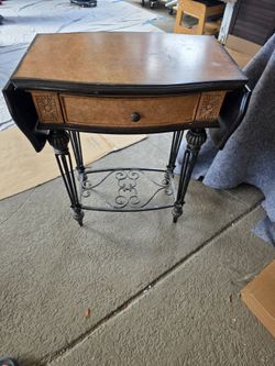 Elegant Drop-Leaf Accent Console Table with Drawer & Metal Base