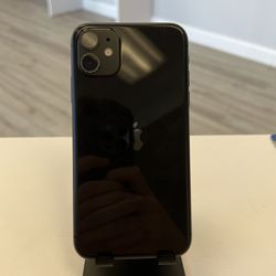 iPhone 11 64 GB (Financing Available)