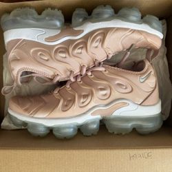 Nike Wmns Air VaporMax Plus 'Pink Oxford'