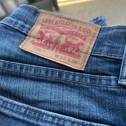 Levi Strauss Size 34/36