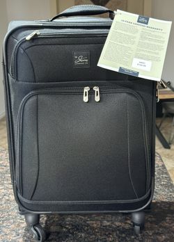 The Skyways luggage Co. Carry On Travel Bag 