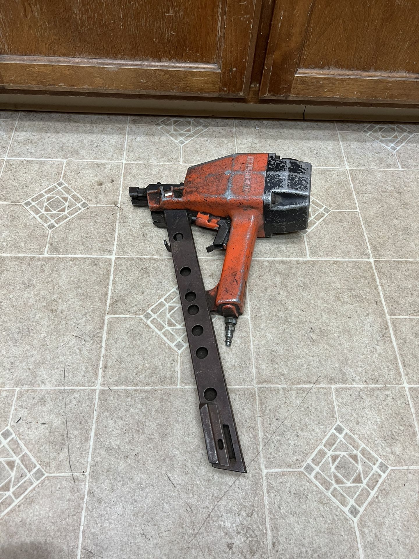 Halstead Nailer