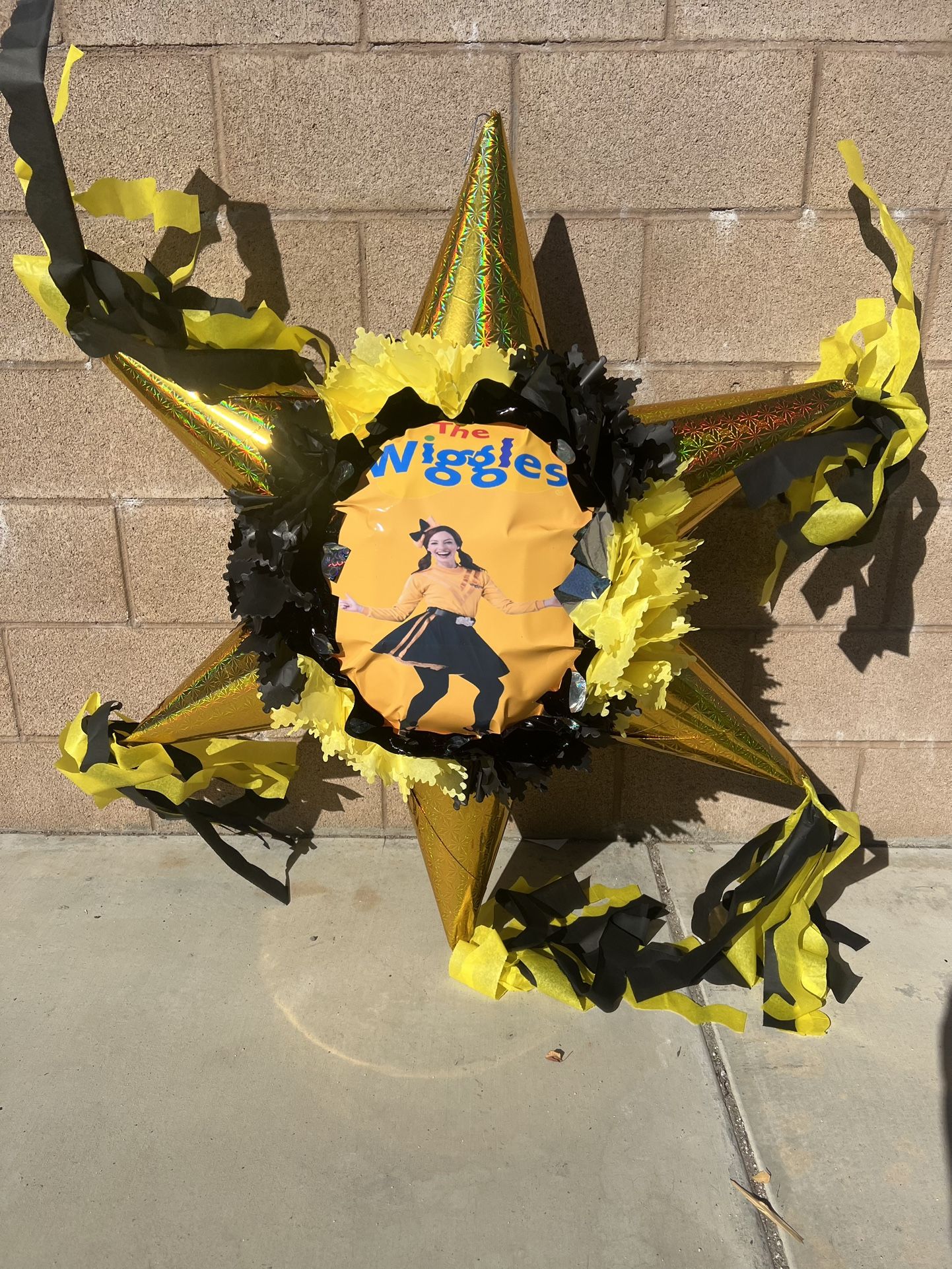 The Wiggles Regular Star Pinata