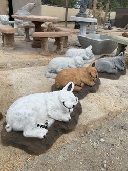 Statue frenchy
