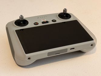 DJI RC Smart Controller RM330  5.5” for Mini 3 Pro, Mavic 3 Cine, Air2s