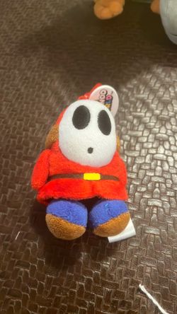 Exclusive Super Nintendo World Shy Guy Plush Keychain Mario Character Japan