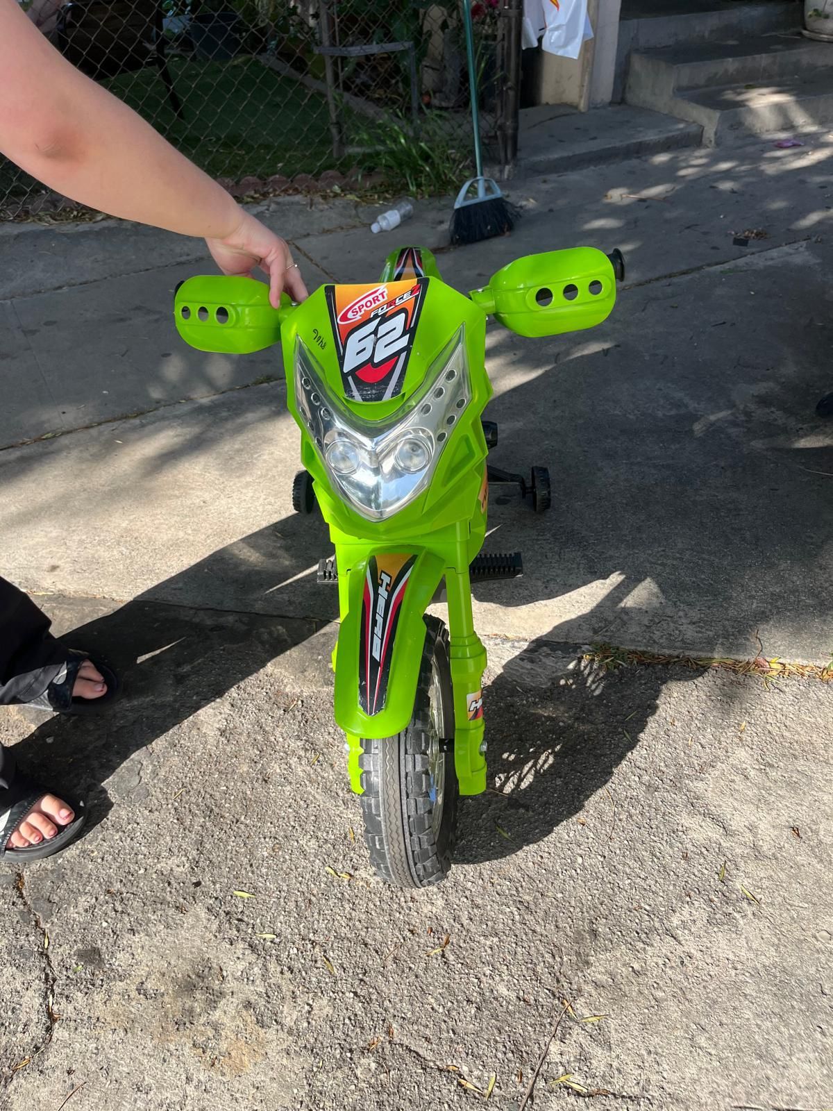 6V Kids Electric Battery Powered Ride On Motorcycle