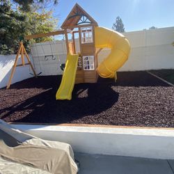 Rubber Mulch Installation
