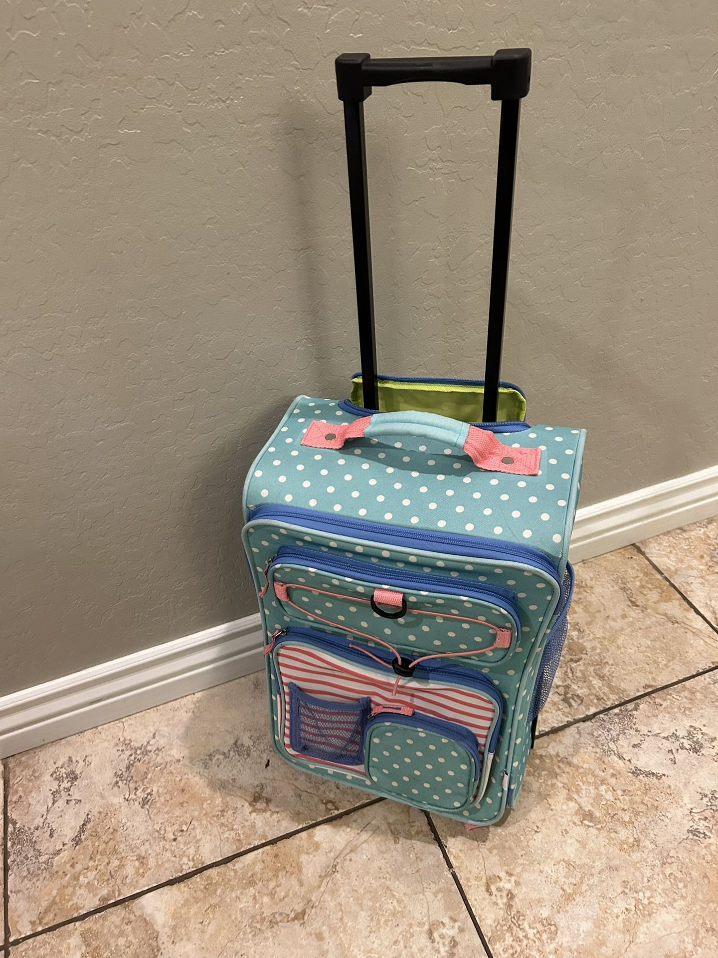 Crckt Kids' Softside Carry On Suitcase