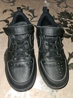 Nike Low Sneaker 13.5