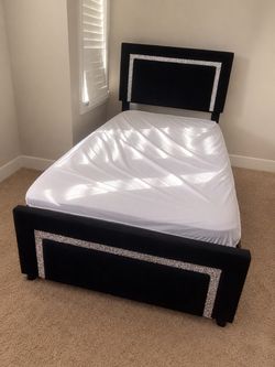 Twin bedframe